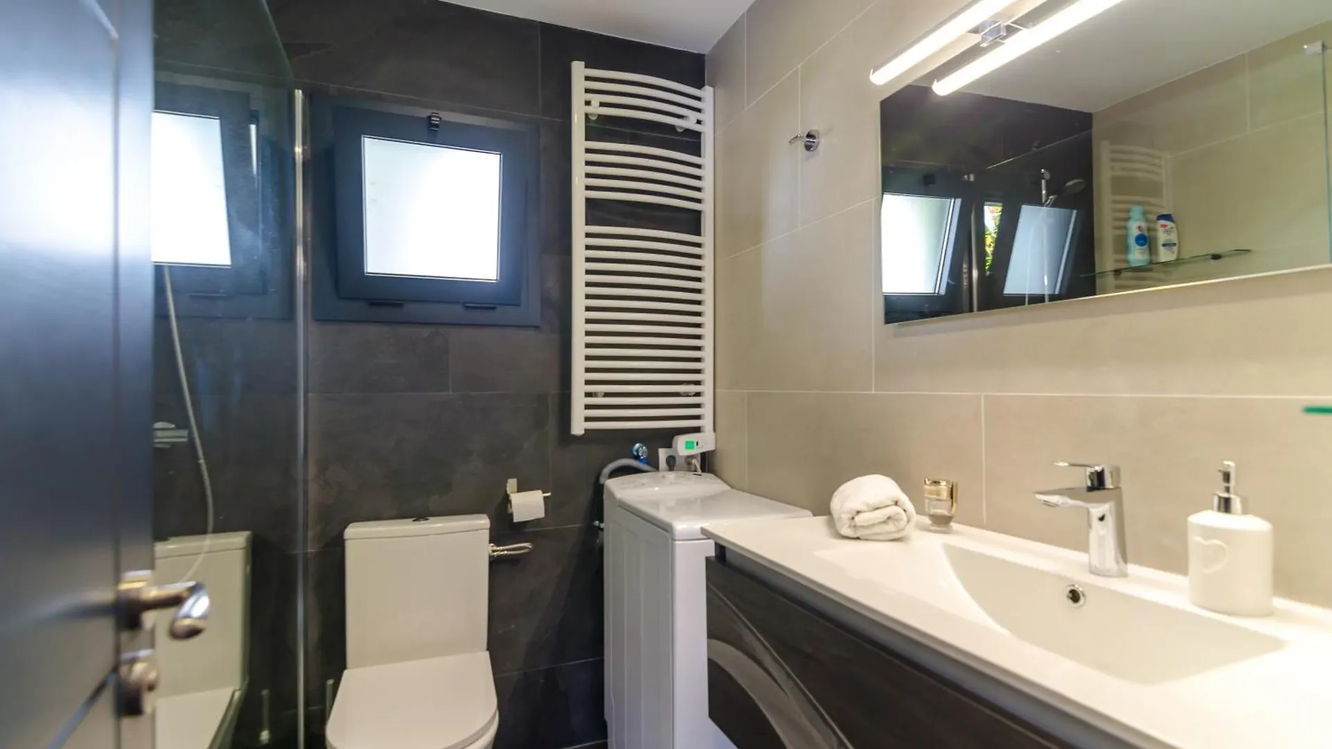 Seaside Villa In Lloret De Mar With Garden And Pool View 0*,  Hiszpania