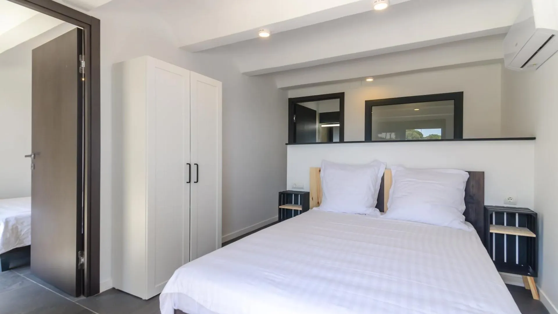 Seaside Villa In Lloret De Mar With Garden And Pool View Hiszpania